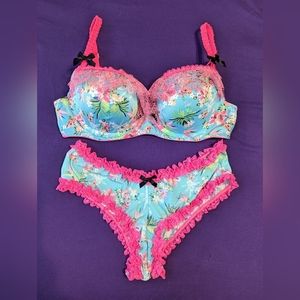 Victoria's Secret Tropical Lace Bra & Panty Set